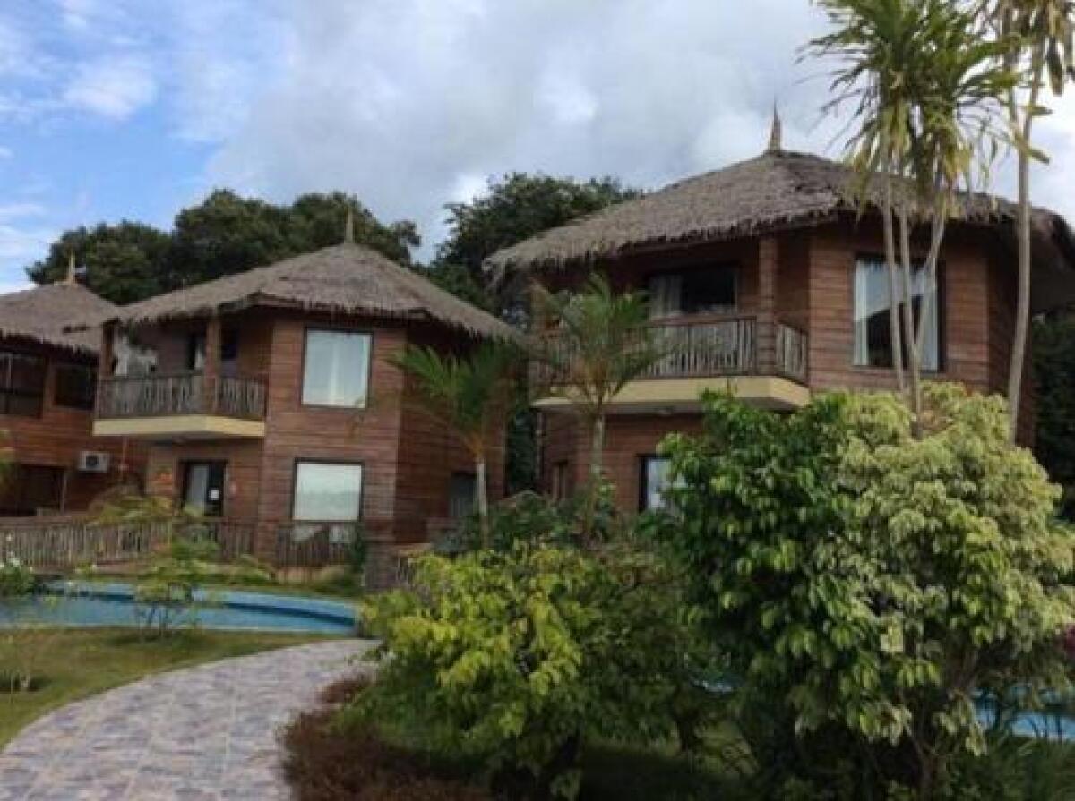 La Baie Des Tortues Luth in Libreville, Gabon from 114, photos