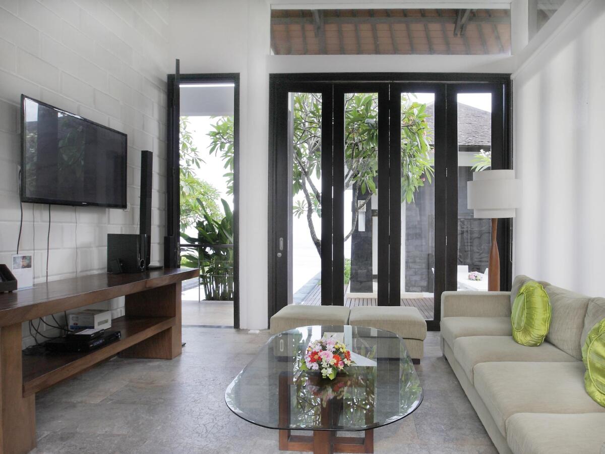 The Asmara Nusa Dua Residence In Kuta Selatan Indonesia From 430 Photos Reviews Zenhotels Com