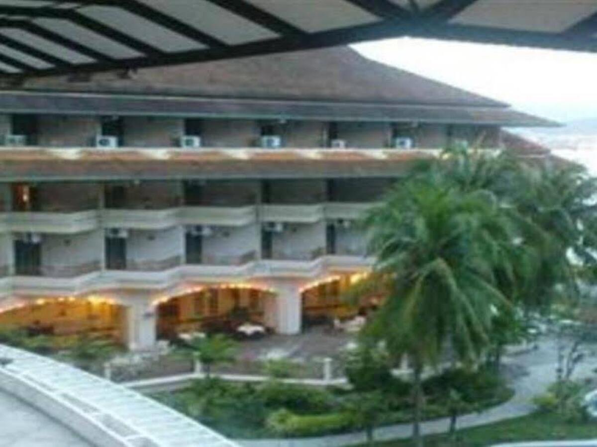 the orient star resort