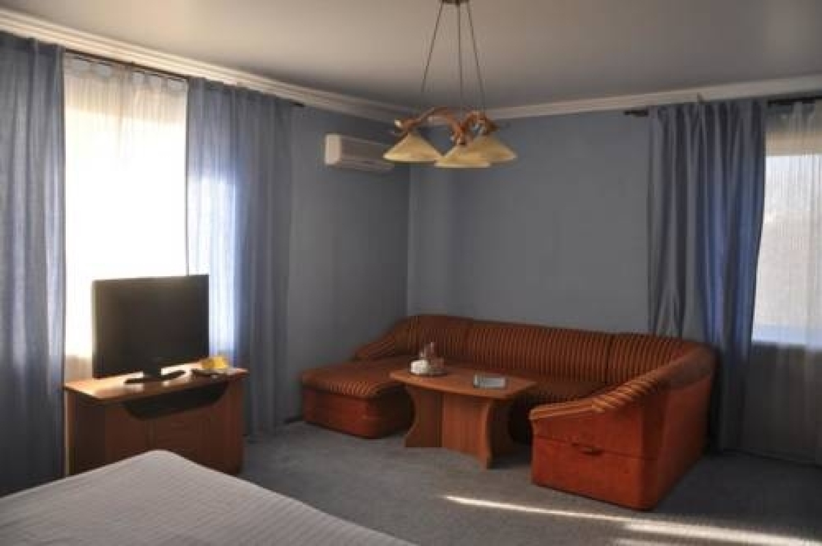 Guest House on Schmidt