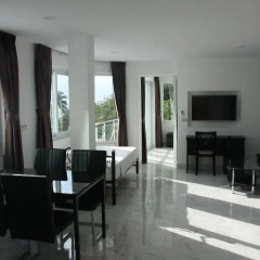 Отель Le Versace Residence комната для гостей фото 8