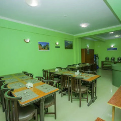 Отель OYO 231 Hotel Magnificent View Непал, Катманду - отзывы, цены и фото номеров - забронировать отель OYO 231 Hotel Magnificent View онлайн питание