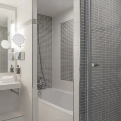 Отель Najeti Hôtel du Golf ванная