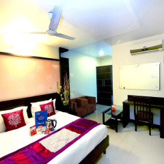 Отель OYO Rooms MG Road Raipur комната для гостей