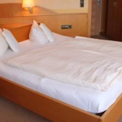 Hotel Haus Sonnenschein In Ernst Germany From 123 Photos