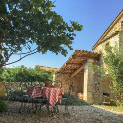 Отель Holiday home La Maison Du Brun Besignan
