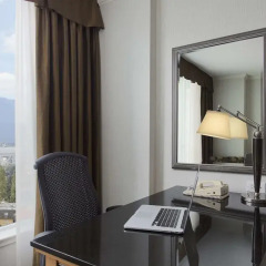 Отель Hilton Vancouver Metrotown Канада, Бурнаби - отзывы, цены и фото номеров - забронировать отель Hilton Vancouver Metrotown онлайн удобства в номере