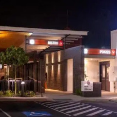 Browns Plains Hotel парковка