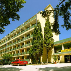 Отель Tintyava Park Hotel Болгария, Золотые пески - отзывы, цены и фото номеров - забронировать отель Tintyava Park Hotel онлайн парковка