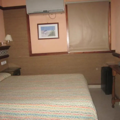 Отель Hostal La Conilena комната для гостей