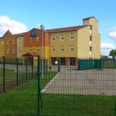 Отель Hôtel Akena City Agen Castelculier с домашними животными