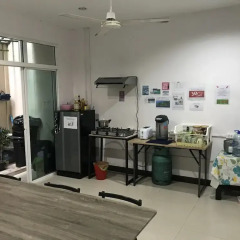 Bedbox Guesthouse & Hostel фитнесс-зал