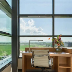 Отель Hyatt Place Amsterdam Airport Нидерланды, Хофддорп - 5 отзывов об отеле, цены и фото номеров - забронировать отель Hyatt Place Amsterdam Airport онлайн балкон