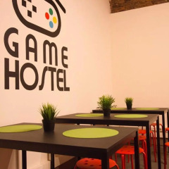 Game Hostel питание