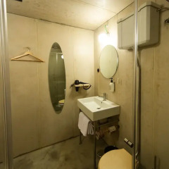 Отель Zero Box Lodge Porto Порту ванная фото 2