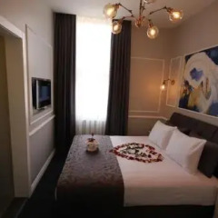 Hotel Naumpasa Konagi сейф в номере