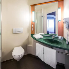 Отель Ibis Centre Gare Midi Брюссель ванная