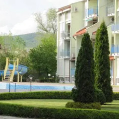 Апартаменты Mila Apartments in Elit 1 Солнечный берег бассейн