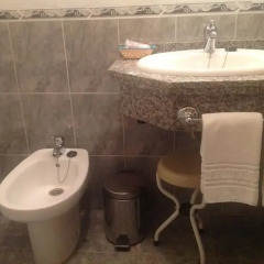 Отель Hostal San Froilan ванная фото 2
