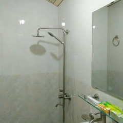 Отель M&G Homestay Далат ванная
