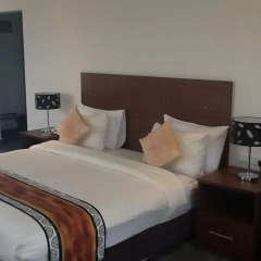 Отель Eagles Lodge Такоради комната для гостей фото 3