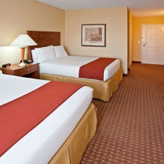 Holiday Inn Express Hotel & Suites Jasper комната для гостей фото 4