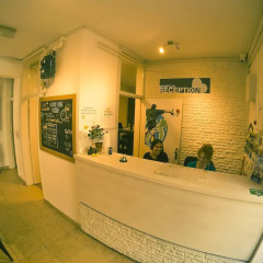 Whole Wide World Hostel интерьер отеля