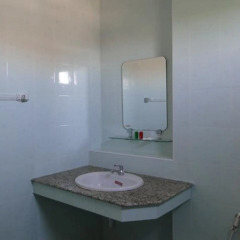 Dwell Apartment Hotel ванная