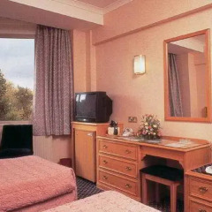The Imperial Hotel Лондон удобства в номере