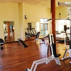 Отель Obudu Mountain Resort Нигерия, Обуду - отзывы, цены и фото номеров - забронировать отель Obudu Mountain Resort онлайн фитнесс-зал