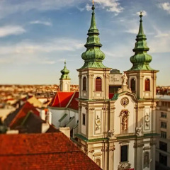Strawberry Hostel Vienna балкон