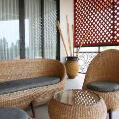 Отель Phoenix Lakeside Pool Villa балкон