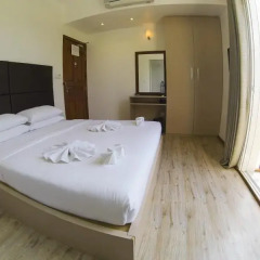 Отель Airport Comfort Inn Maldives Мале комната для гостей фото 4