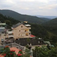 Отель Antonico Villa Dalat Далат