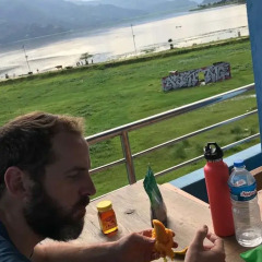Отель Lakeside Backpackers Hostel Непал, Покхара - отзывы, цены и фото номеров - забронировать отель Lakeside Backpackers Hostel онлайн спортивное сооружение
