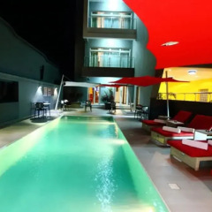 Отель Fahrenheit Loft бассейн
