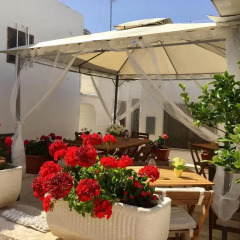 Отель Trulli Vacanze in Puglia Альберобелло балкон