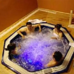 Sunflower Hotel & Spa бассейн