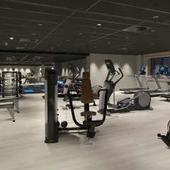 Tangla Hotel Brussels фитнесс-зал фото 2