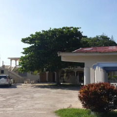 Отель Golden Sands Guest House Треже-Бич парковка