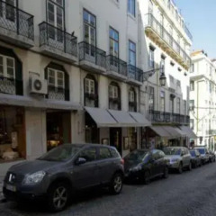 Отель Travelingtolisbon Chiado Лиссабон парковка