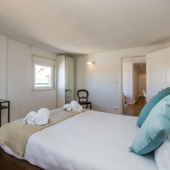 Отель ShortStayFlat Chiado e Bairro Alto сейф в номере