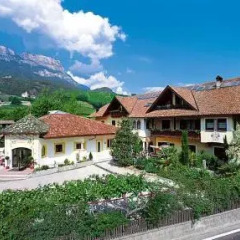 Hotel Unterrain Аппиано-сулла-Страда-дель-Вино