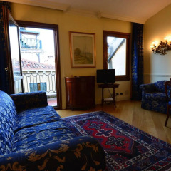 Отель Suites Torre dell'Orologio Италия, Венеция - отзывы, цены и фото номеров - забронировать отель Suites Torre dell'Orologio онлайн комната для гостей фото 2