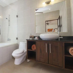 Отель Villa Ploi Attitaya ванная