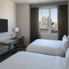 Отель AC Hotel by Marriott Beverly Hills США, Лос-Анджелес - отзывы, цены и фото номеров - забронировать отель AC Hotel by Marriott Beverly Hills онлайн комната для гостей фото 4