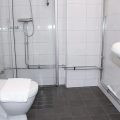 Отель Unique Hotel Швеция, Стокгольм - 9 отзывов об отеле, цены и фото номеров - забронировать отель Unique Hotel онлайн ванная фото 2