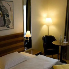 Отель Central Plaza Hotel Швейцария, Цюрих - 5 отзывов об отеле, цены и фото номеров - забронировать отель Central Plaza Hotel онлайн удобства в номере фото 2