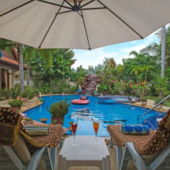 Отель Relaxing Palm Pool Villa бассейн фото 3