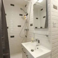 Апартаменты Renovated Studio for 2 ванная фото 2